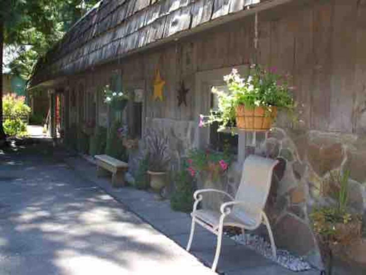 Updated + Clean Motel Room At The Base Of Mt Hood! Mount Hood Village ภายนอก รูปภาพ
